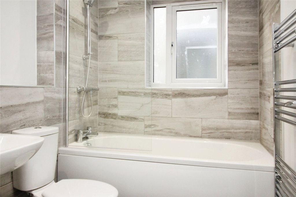 Property photo 3 of 8 Bathroom
