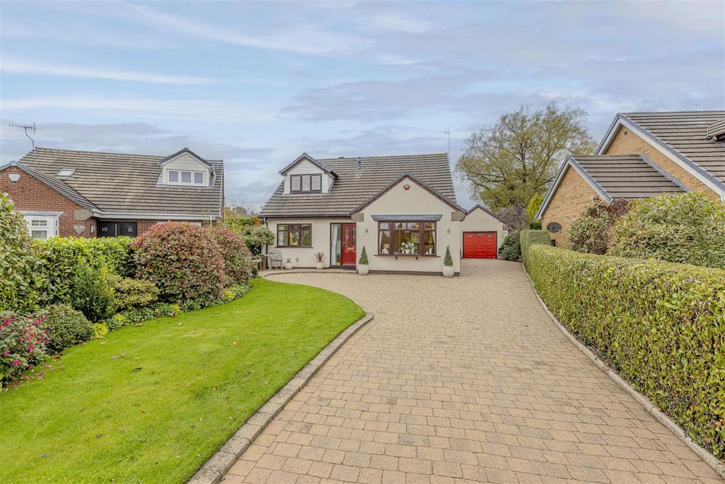 Property photo 1 of 58 Denise White Estate Agents Comments