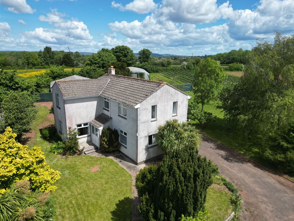 Property photo 1 of 33