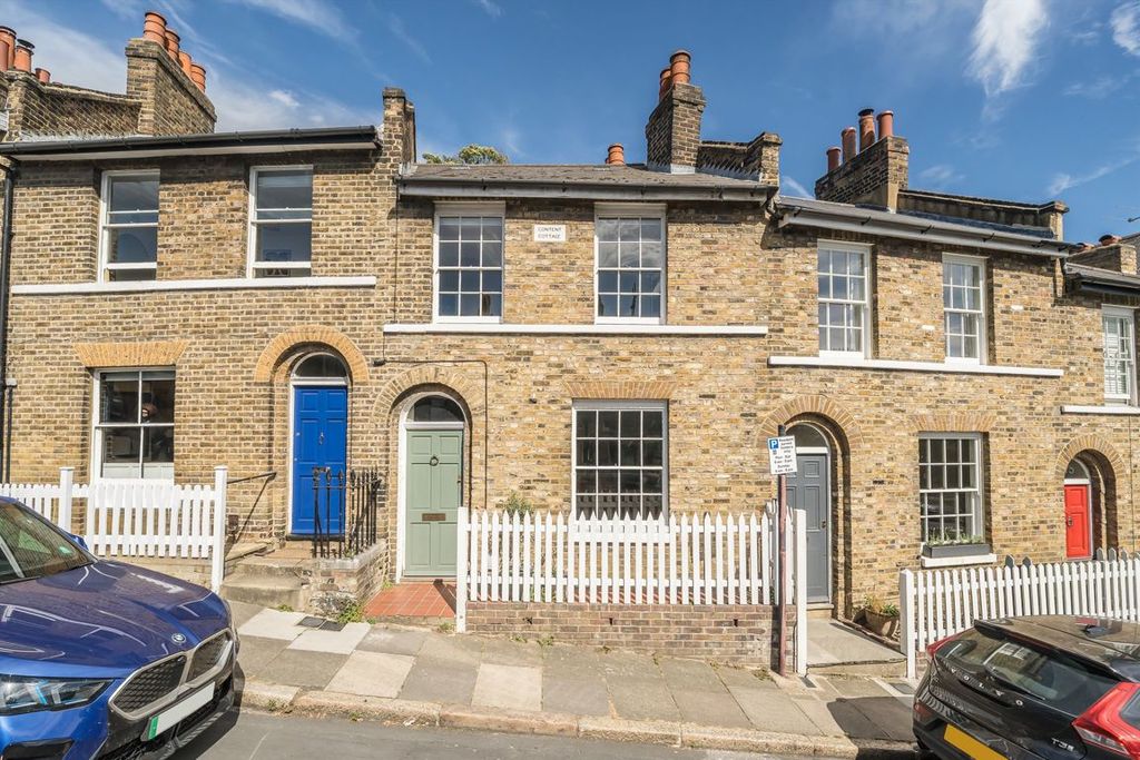Property photo 1 of 9