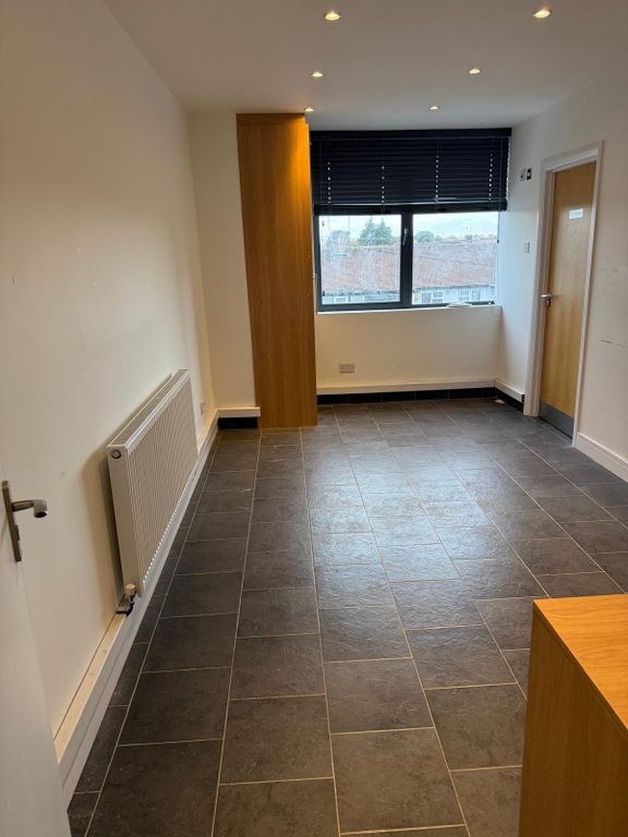 Property photo 1 of 4