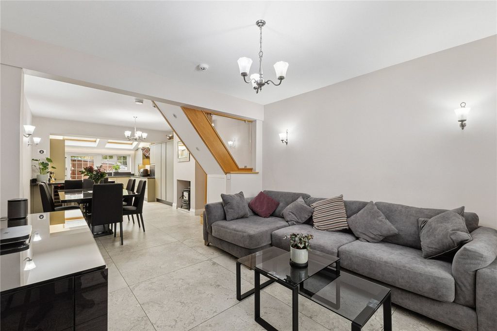 Property photo 2 of 22 Picture No. 05