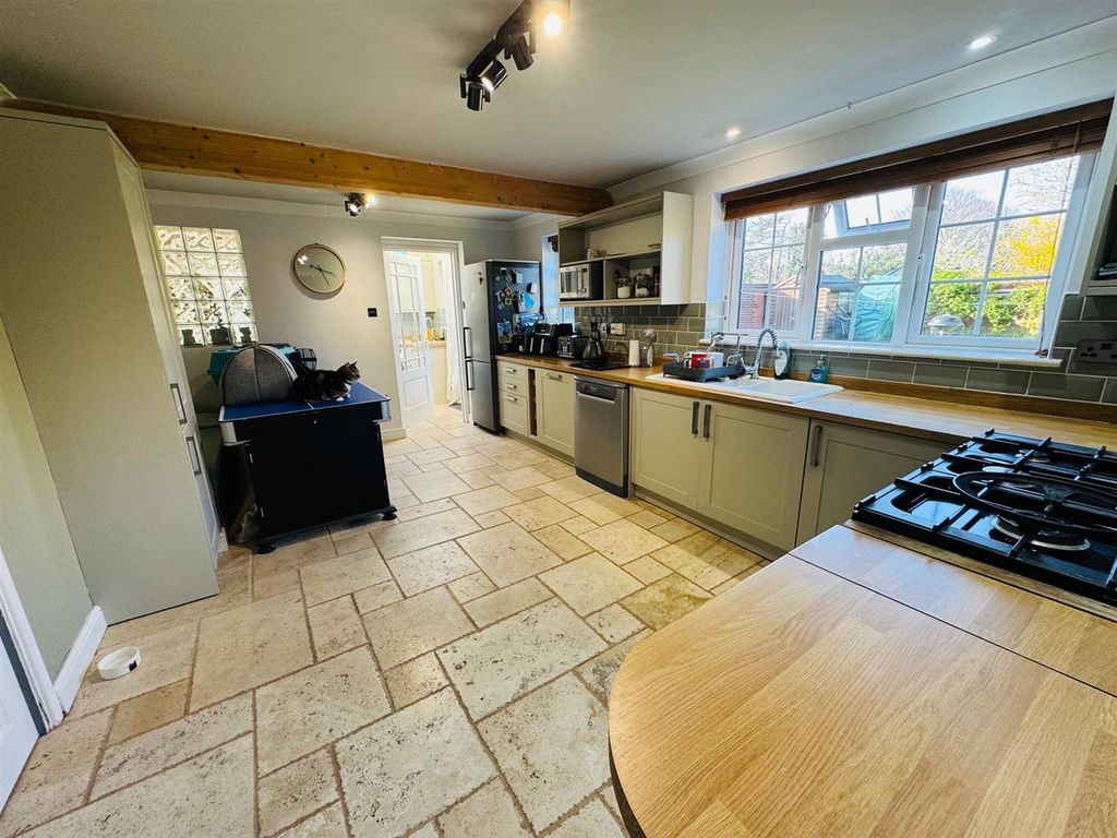 Property photo 2 of 27 Img_0317.Jpeg