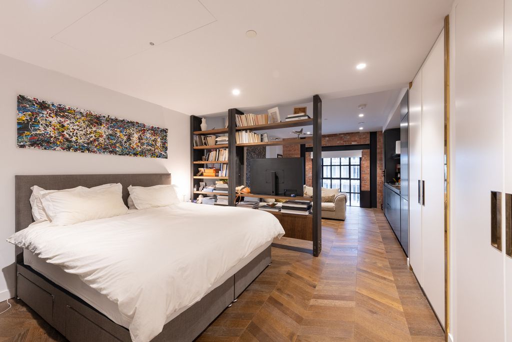 Property photo 3 of 15