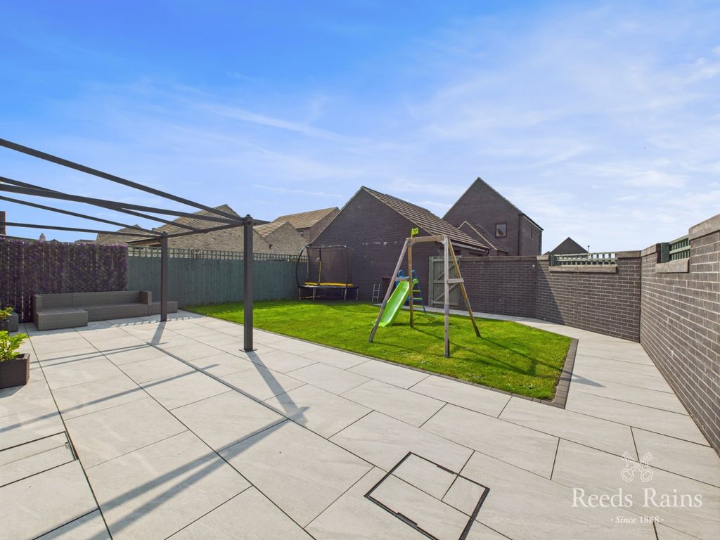 Property photo 3 of 29 Rear Garden