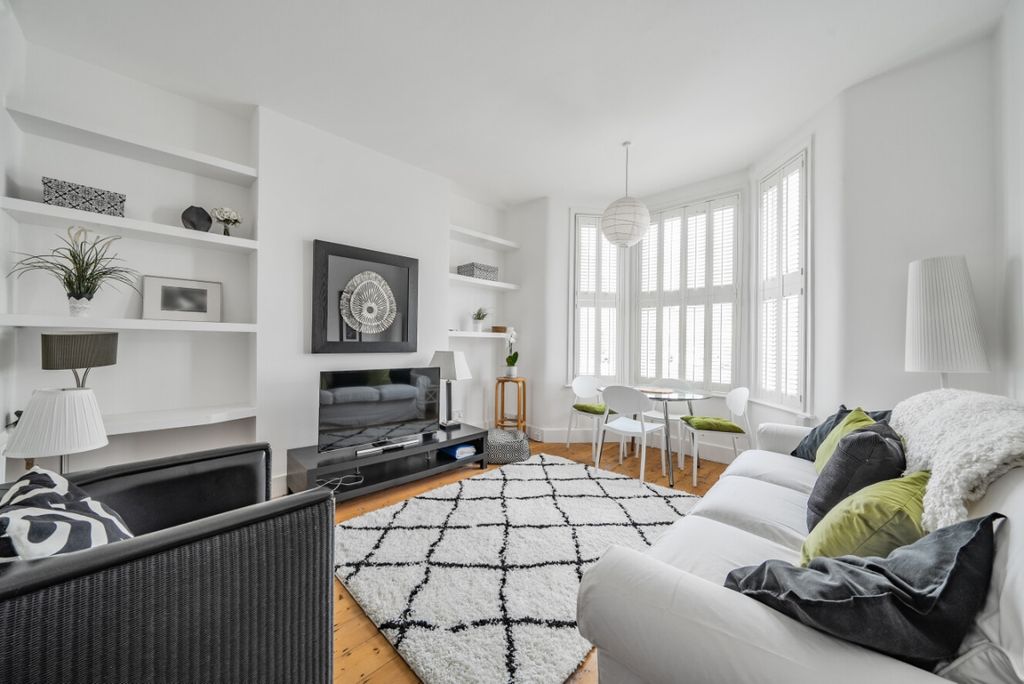 Property photo 1 of 8 1206472 (2)