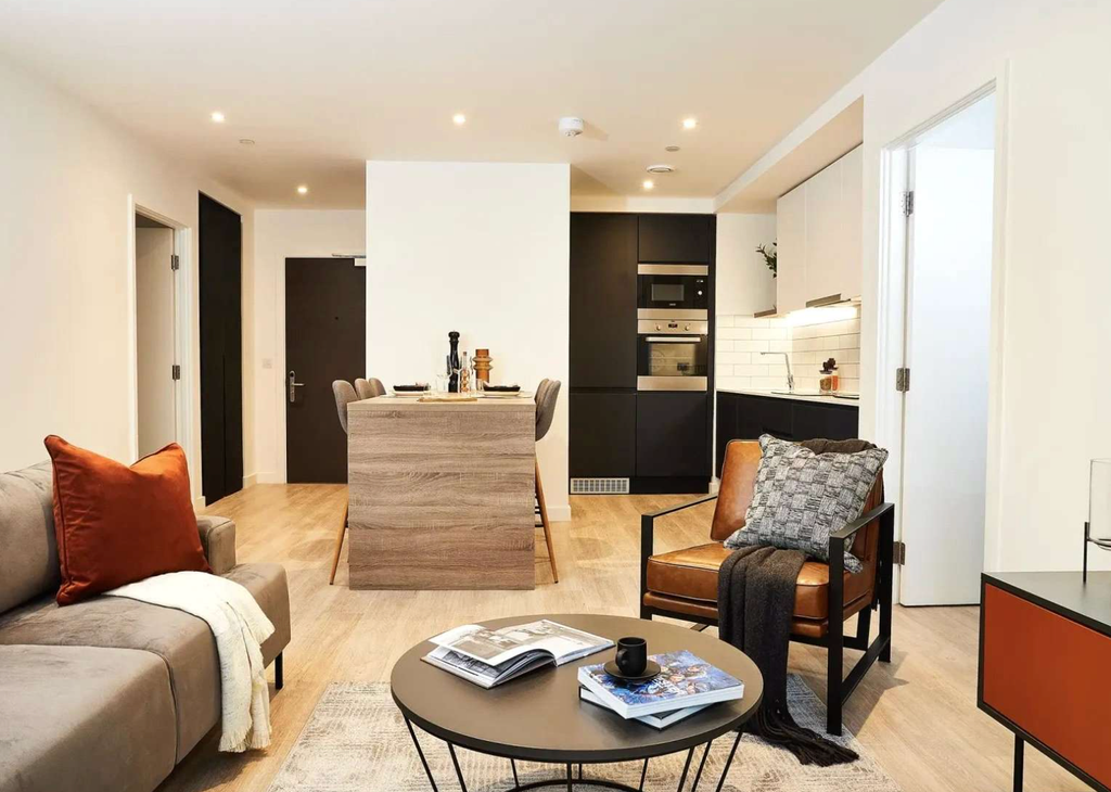 Property photo 3 of 11