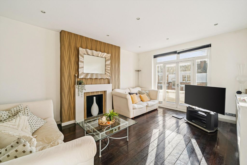 Property photo 2 of 16 Image