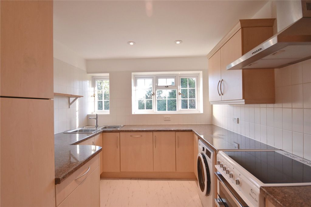 Property photo 3 of 9 Picture No. 22