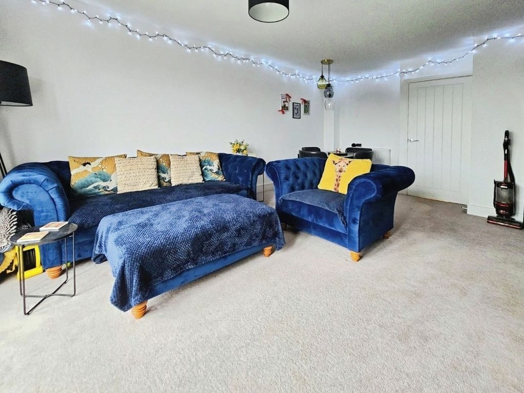 Property photo 3 of 20 Pbox-Img.Jpg