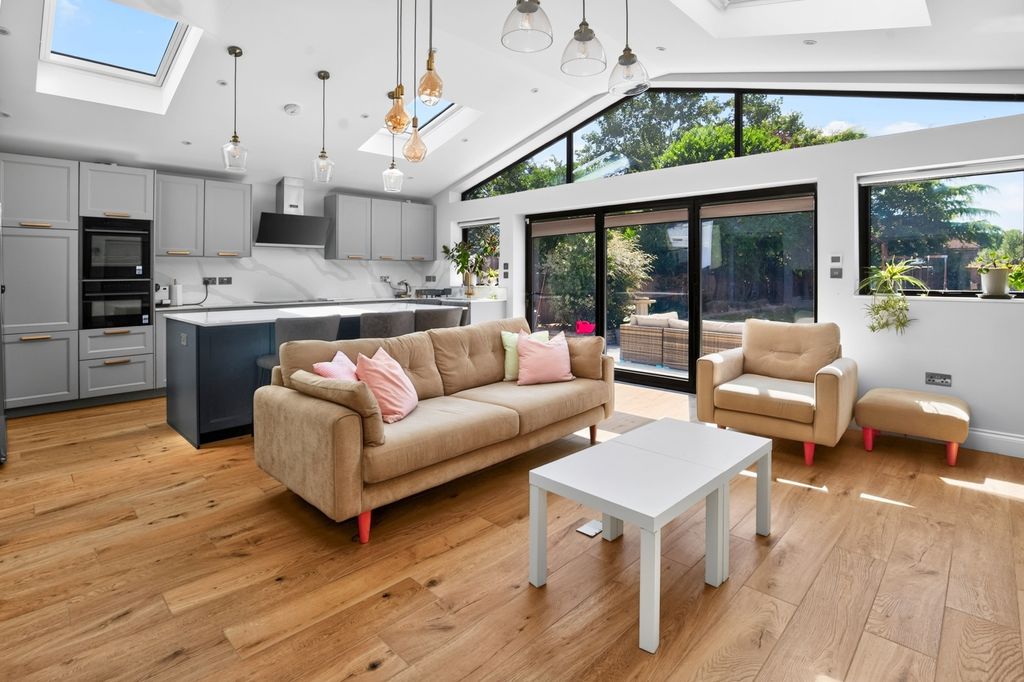 Property photo 2 of 16 Dsc09535-Hdr