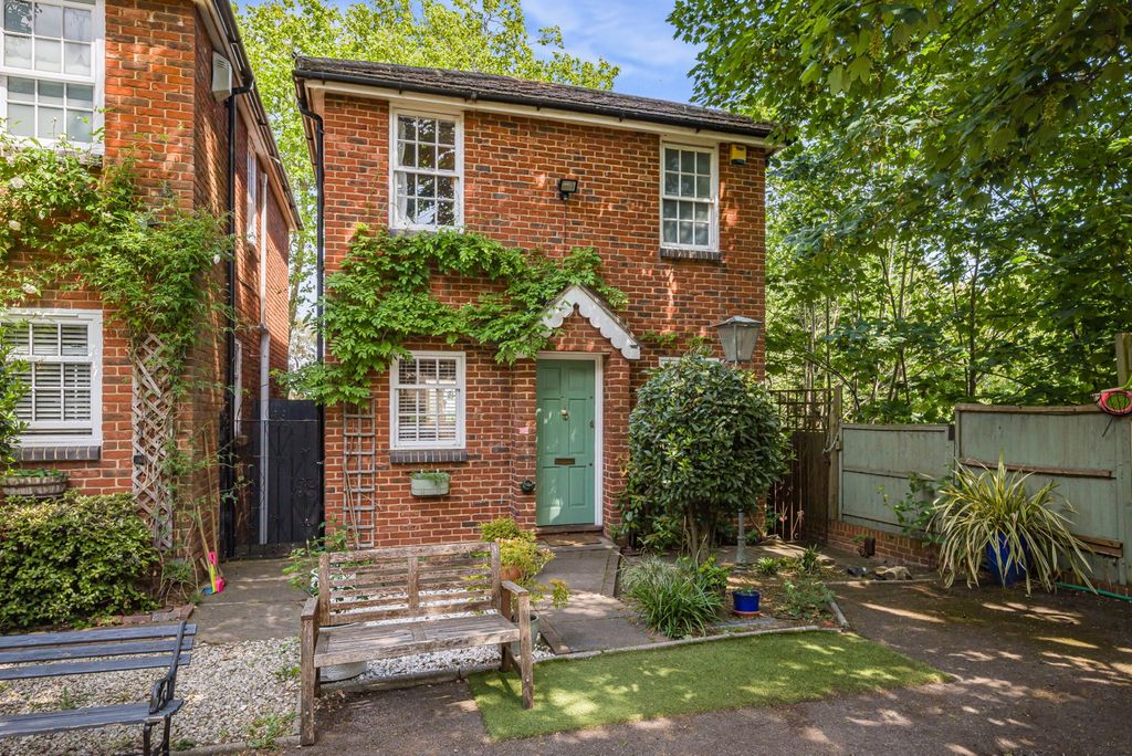 Property photo 1 of 29