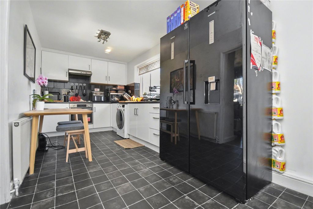 Property photo 3 of 10 Picture No. 02