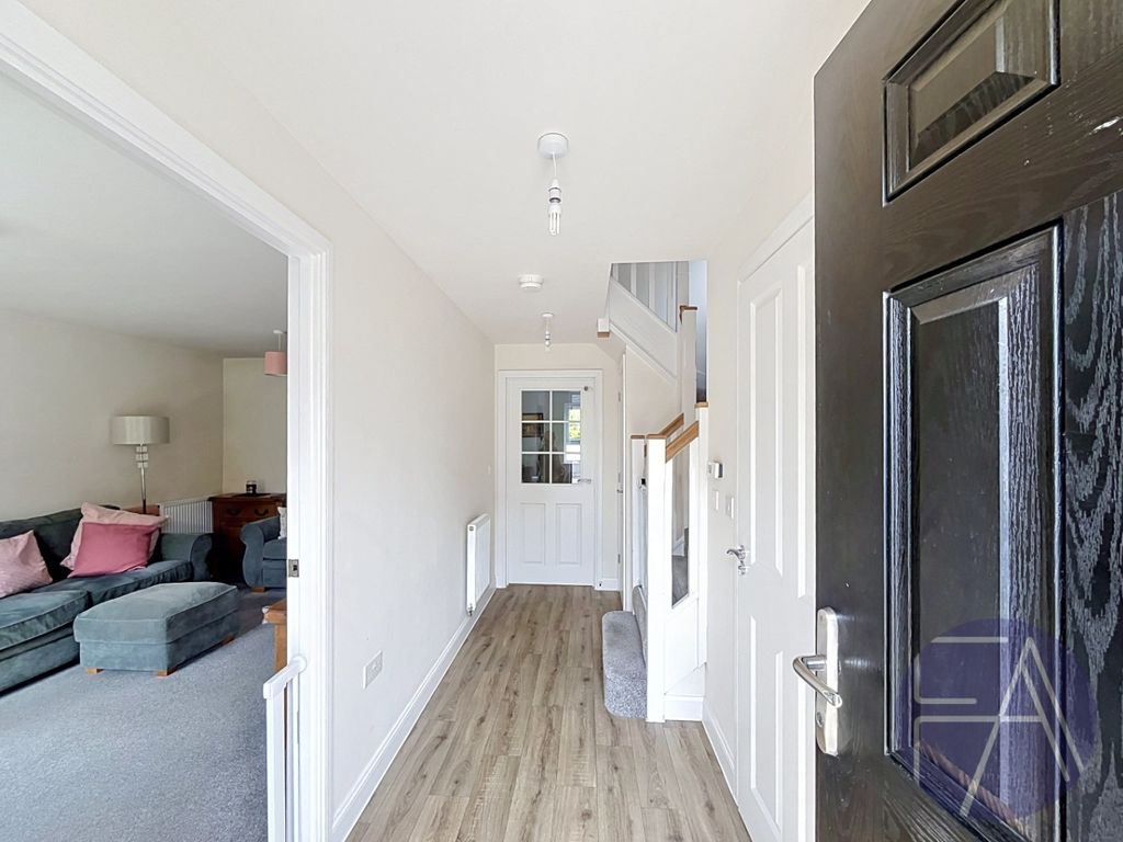 Property photo 2 of 31 5082483