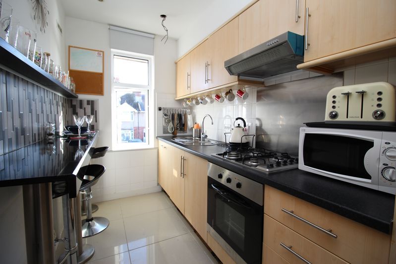 Property photo 3 of 14 Kitchen