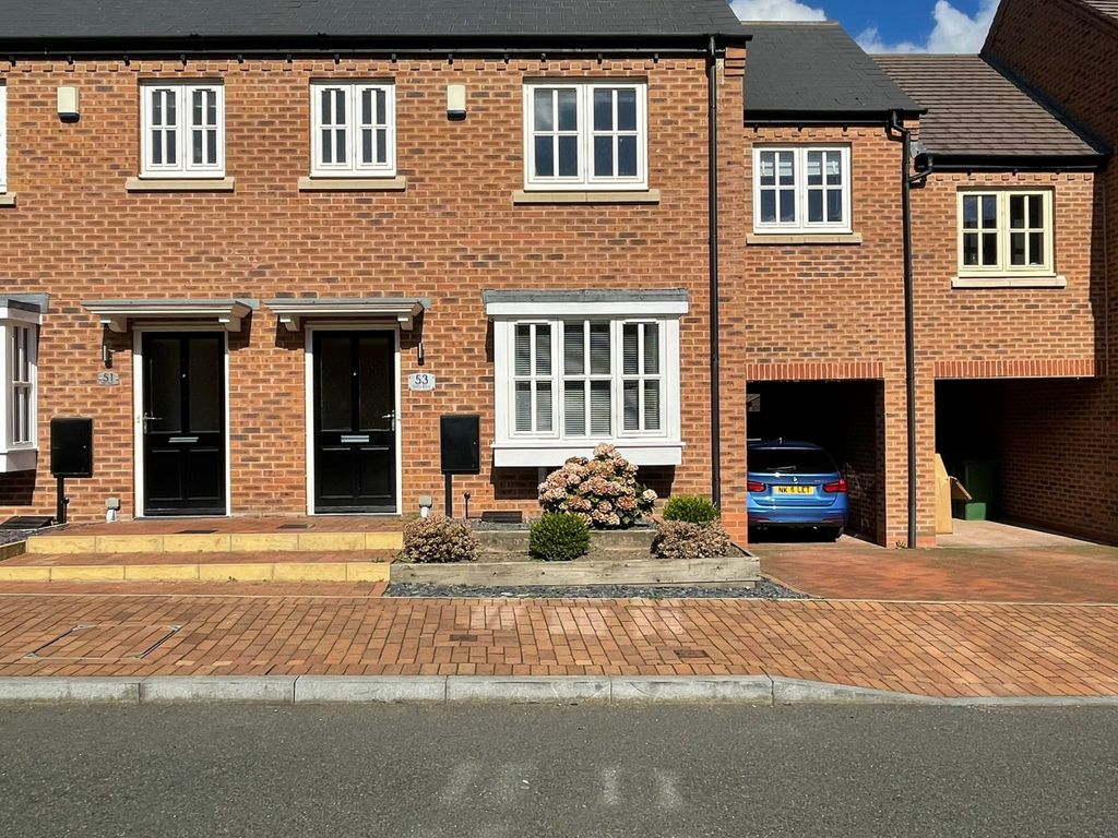 Property photo 1 of 35 4 Bedroom Semi Detatched Property To Let Tf4