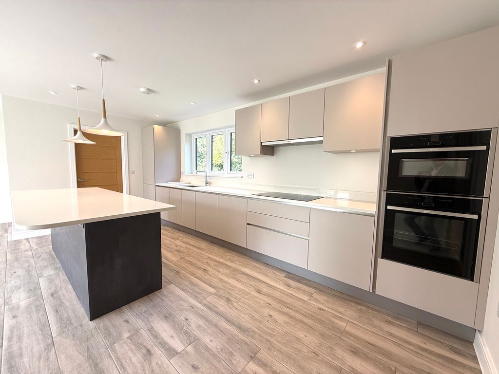Property photo 2 of 17 Img_1534