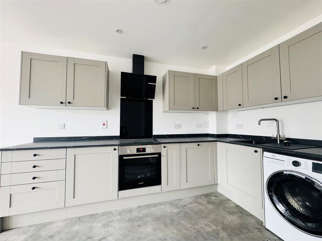 Property photo 2 of 14 1.Jpg