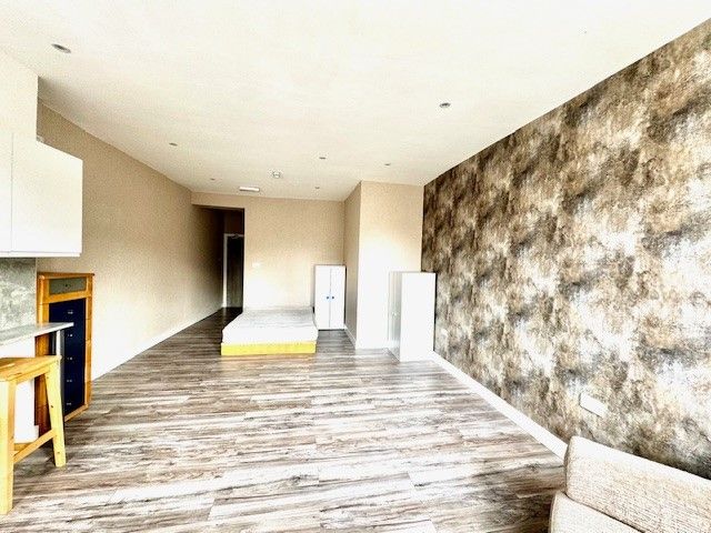 Property photo 1 of 5 Bedroom
