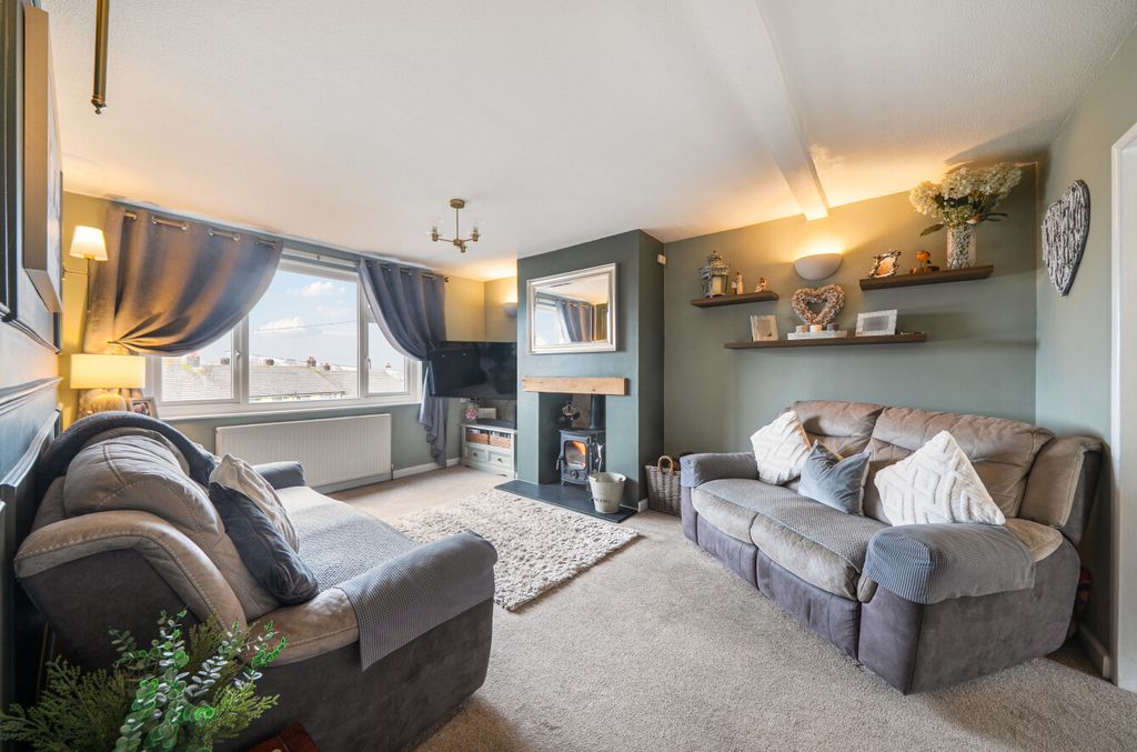 Property photo 2 of 26 1417562-1-6998465...