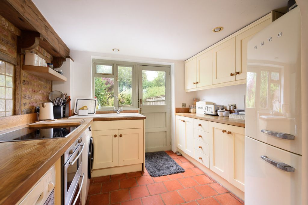 Property photo 3 of 19
