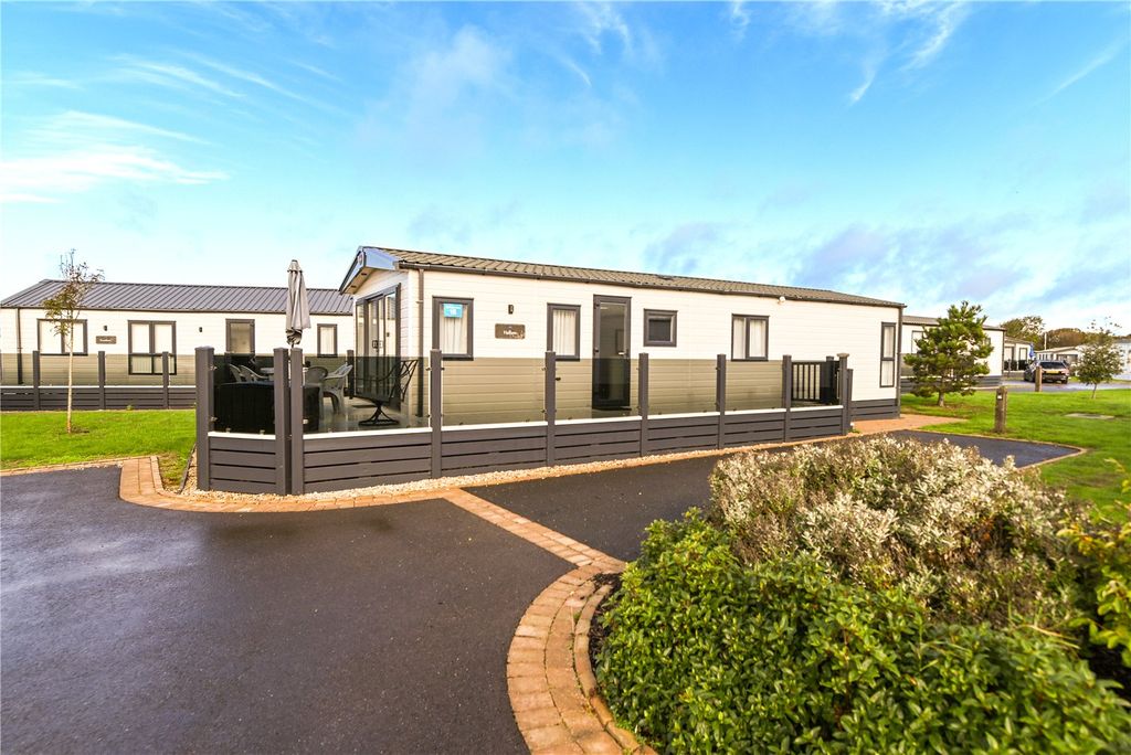 Property photo 1 of 18 Picture No. 22