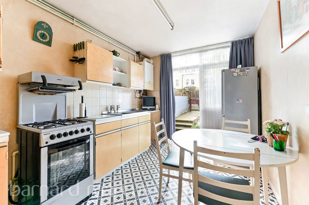 Property photo 2 of 9