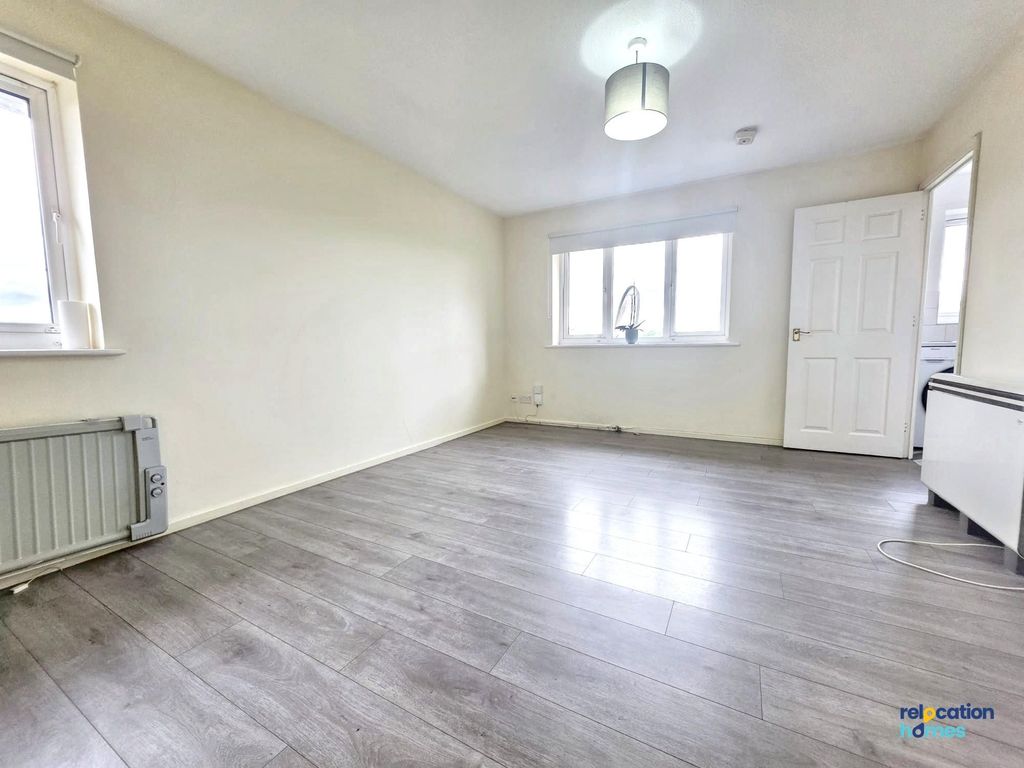 Property photo 1 of 4
