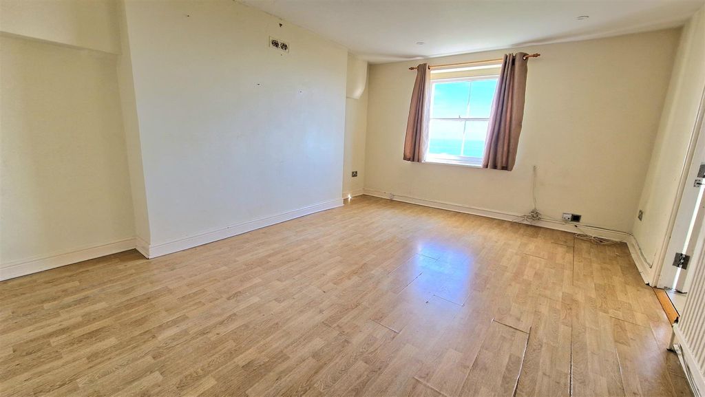 Property photo 2 of 7 Living Room