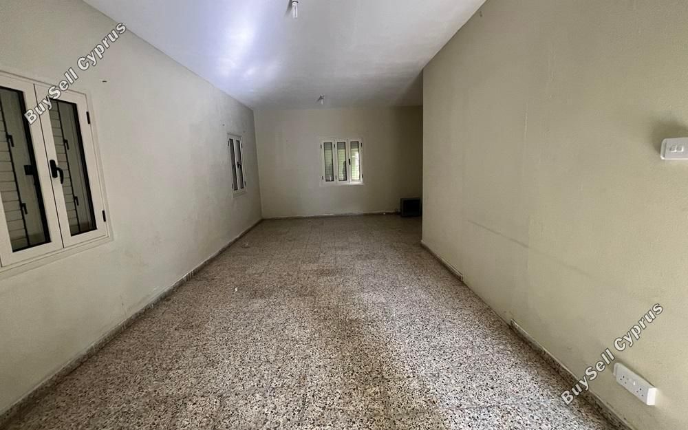 Property photo 3 of 5