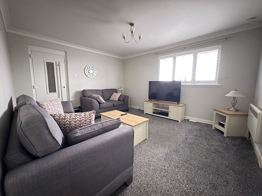 Property photo 2 of 8 Lounge 1