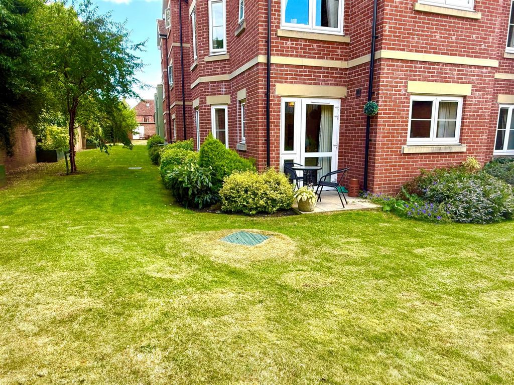 Property photo 3 of 12 6..Jpg