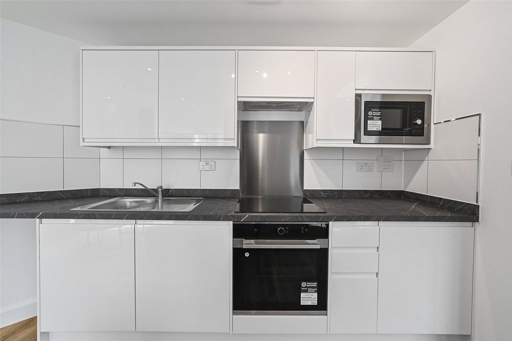 Property photo 2 of 13 Kitchen