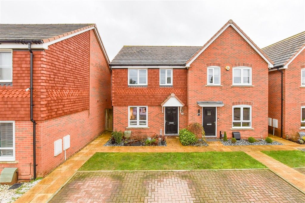 Property photo 1 of 9 External (Web) 1