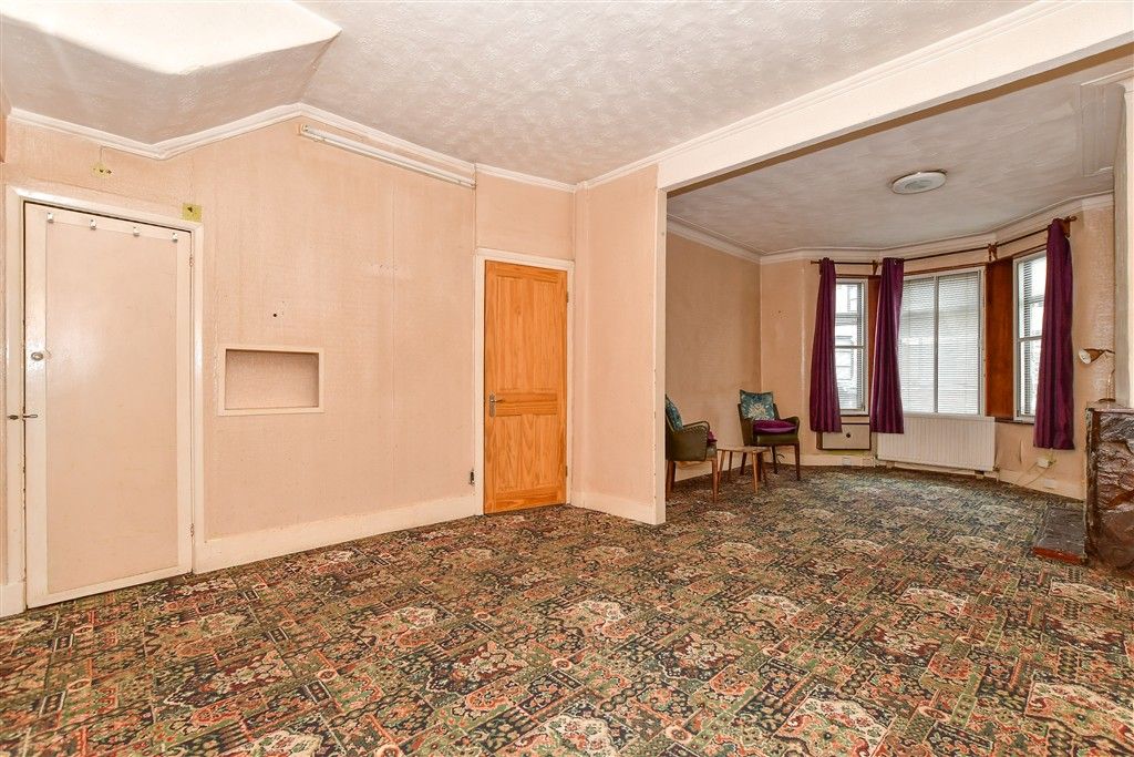 Property photo 2 of 10 Dining Area