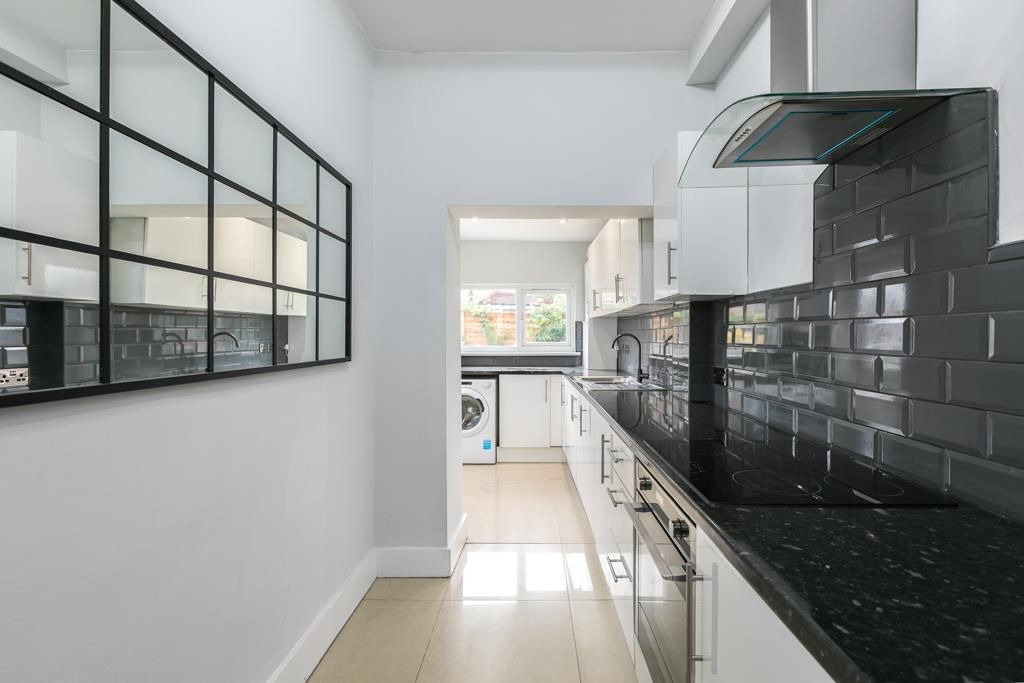 Berwick Road, London N22 photo 5