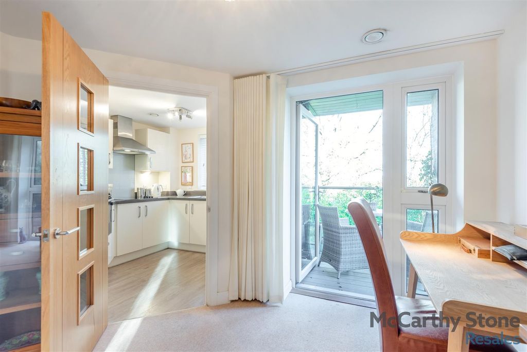 Property photo 2 of 26 8671985-Interior03.Jpg