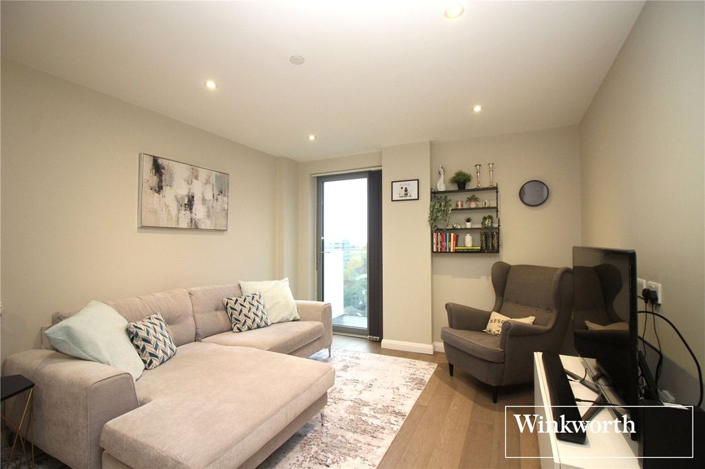 Additional image 5 of 1 bed flat for saleBrook Road, Borehamwood, Hertfordshire WD6