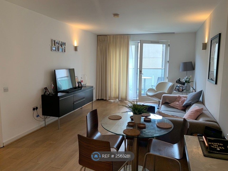 Property photo 2 of 16