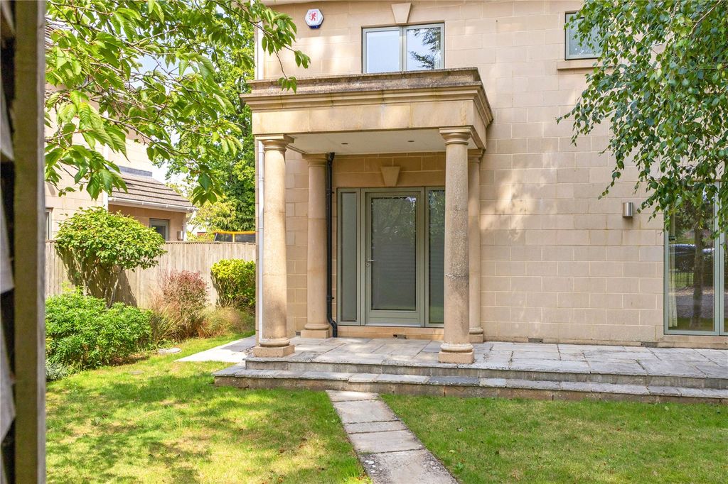 Property photo 3 of 20 Front Entrance