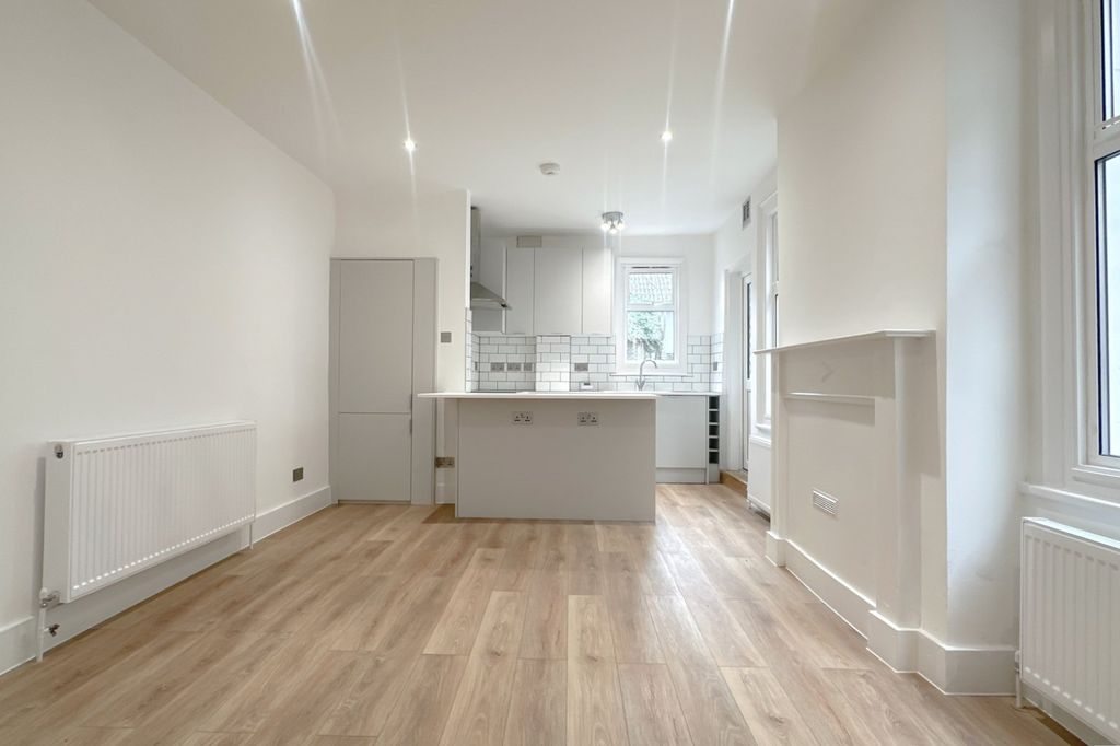 Property photo 1 of 13 Picture No. 15