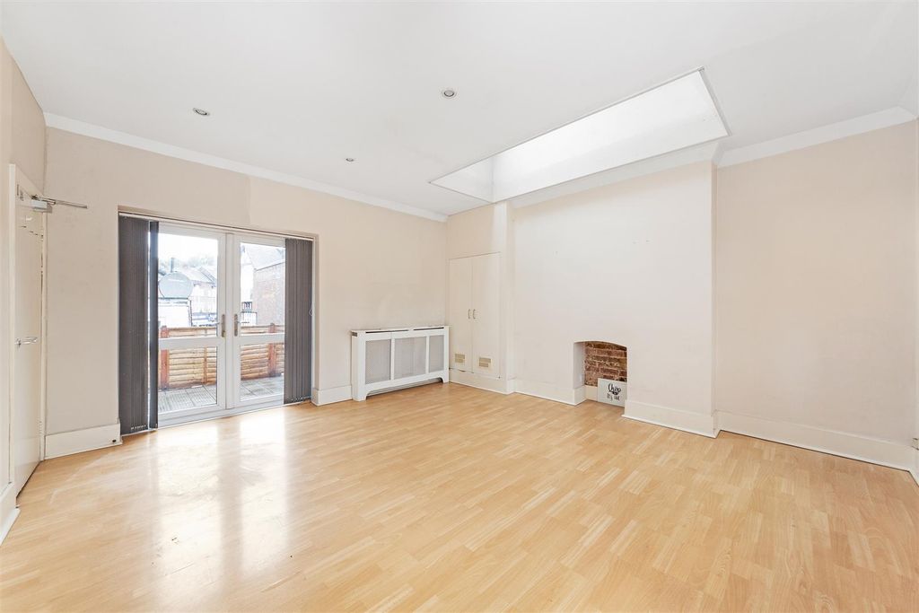 Property photo 3 of 21 Reception Room