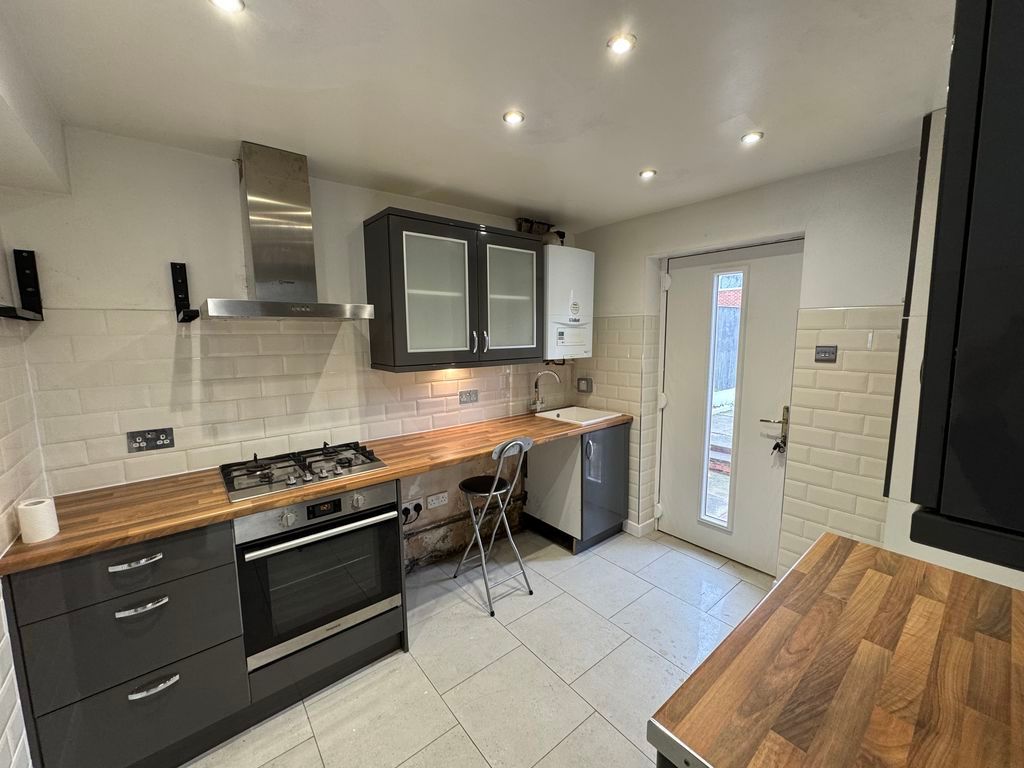 Property photo 2 of 19 Photo 6