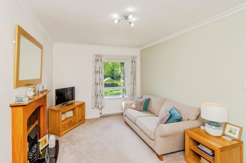 Property photo 2 of 17 Photo