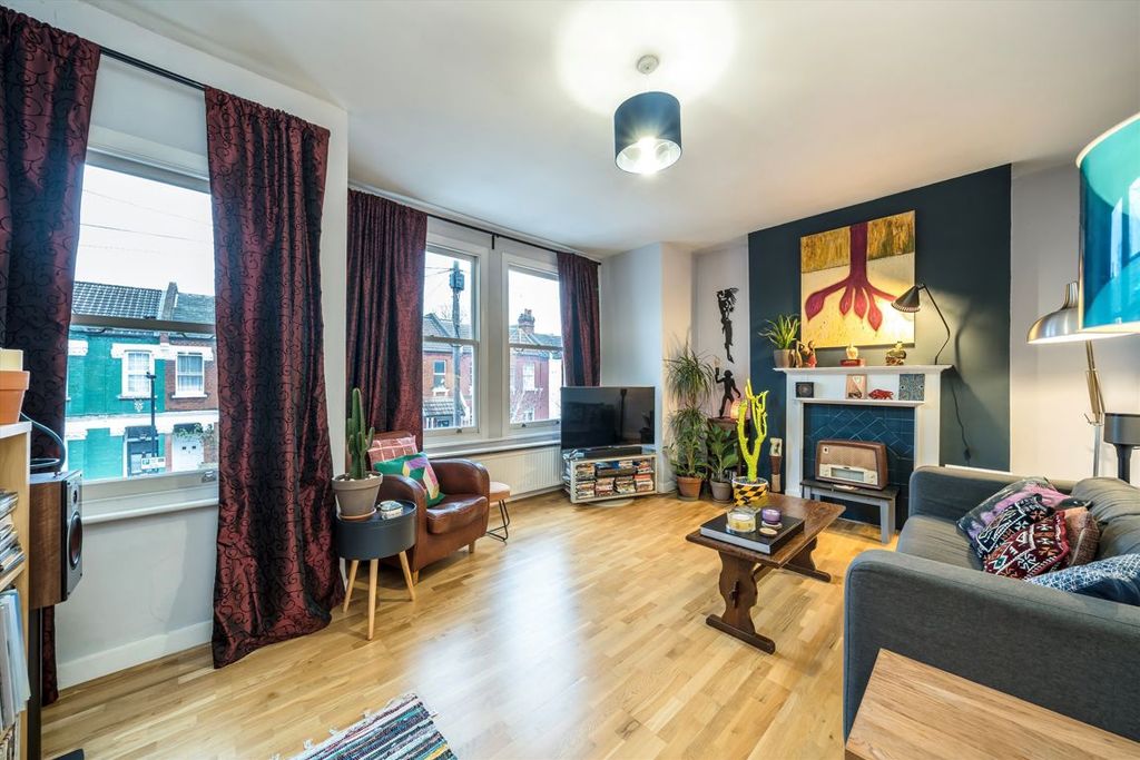 Property photo 2 of 7