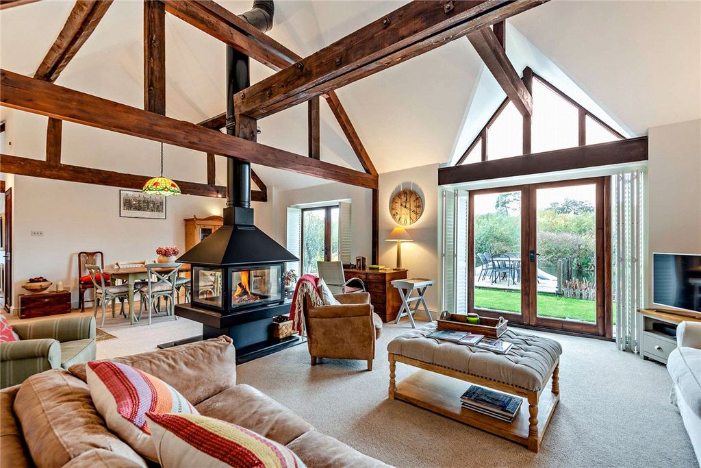 Property photo 3 of 31 Picture No. 07