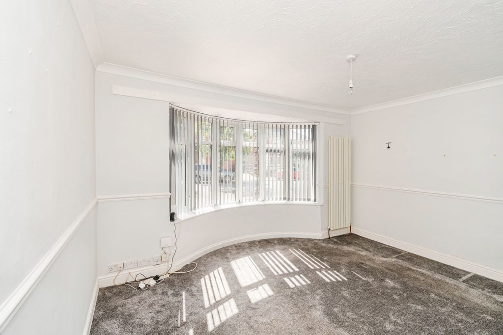 Property photo 2 of 20 Pbox-Img.Jpg
