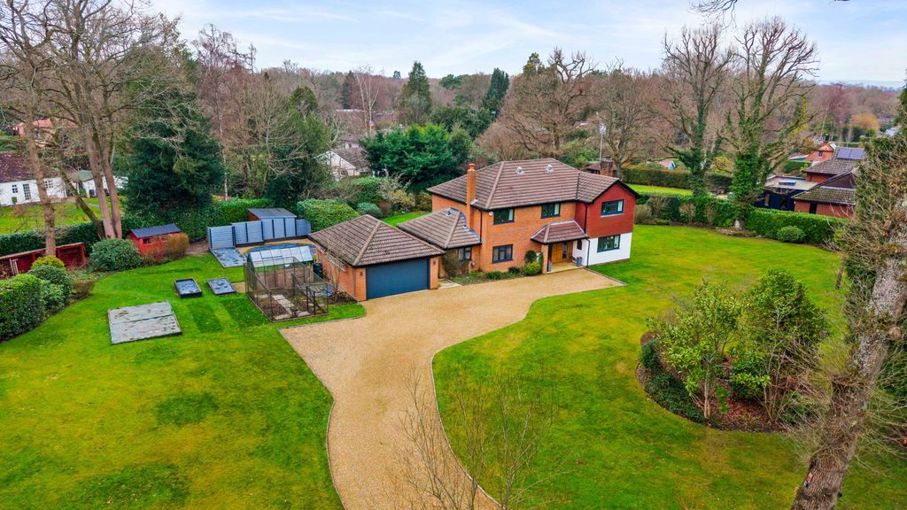 Property photo 1 of 26