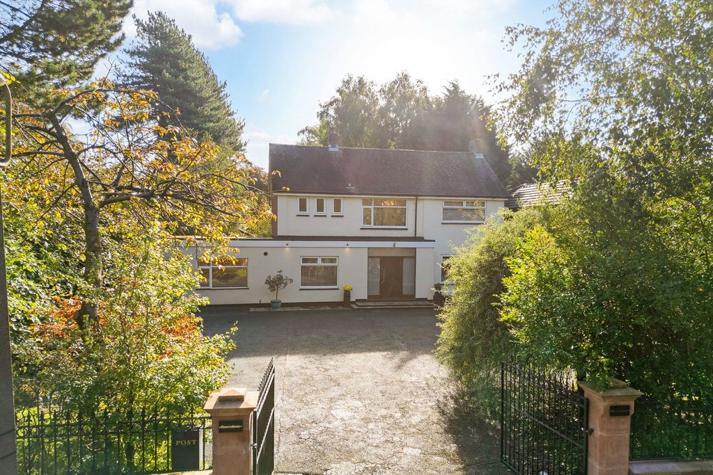 Property photo 2 of 84