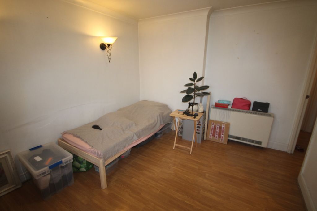 Property photo 2 of 5 Gallery
